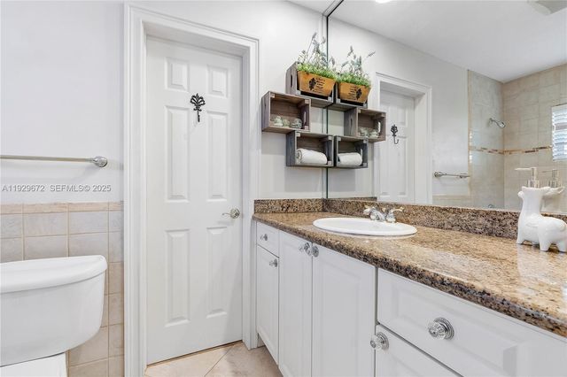 2751 NE 57th St, Fort Lauderdale, FL 33308