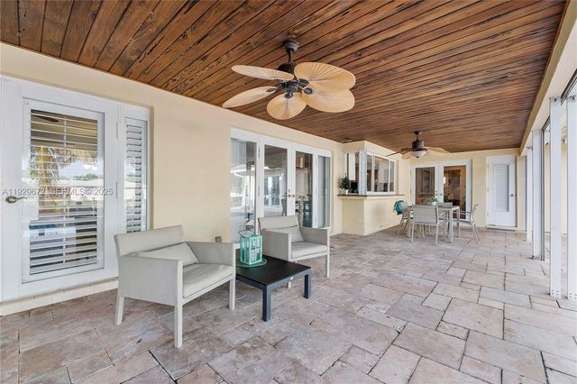 2751 NE 57th St, Fort Lauderdale, FL 33308