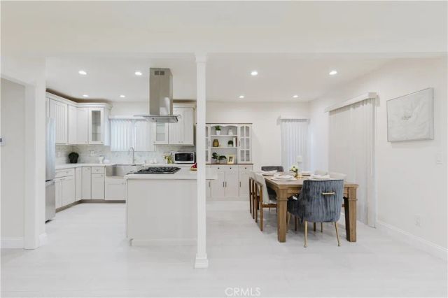 729 Glenmore Boulevard, Glendale, CA 91206