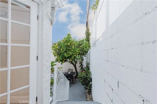 729 Glenmore Boulevard, Glendale, CA 91206