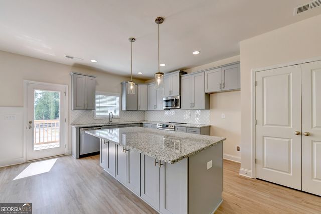 5477 Blossomwood Trail SW, Mableton, GA 30126