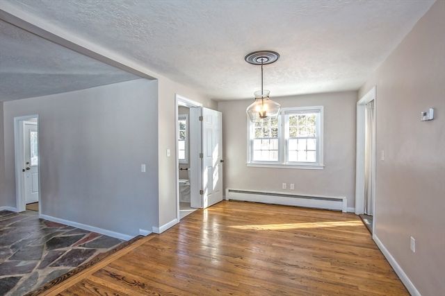 6 Brooklawn Road, Wilbraham, MA 01095