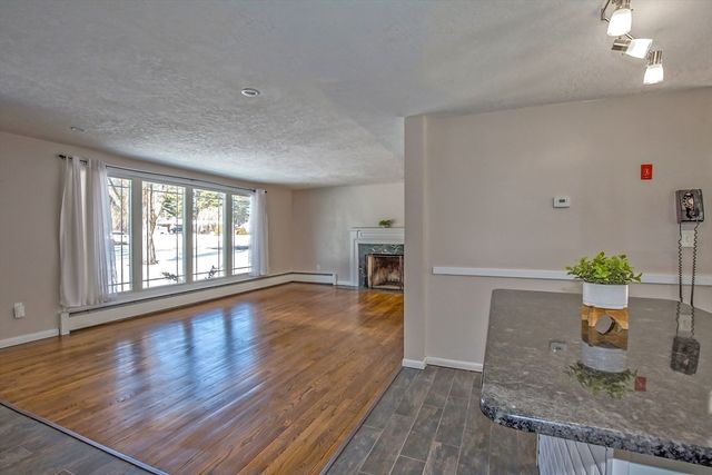 6 Brooklawn Road, Wilbraham, MA 01095