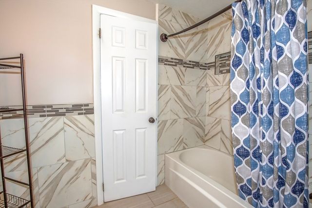 6 Brooklawn Road, Wilbraham, MA 01095