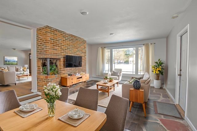 6 Brooklawn Road, Wilbraham, MA 01095