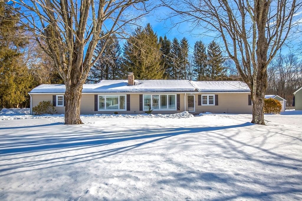 6 Brooklawn Road, Wilbraham, MA 01095