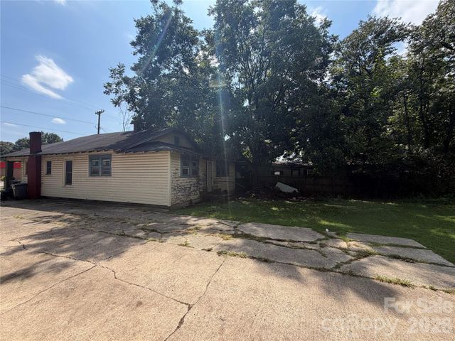 813 N Long Street, Salisbury, NC 28144