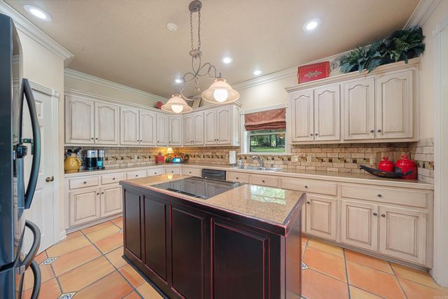 34 Stonegate Shores Drive, Hot Springs, AR 71913