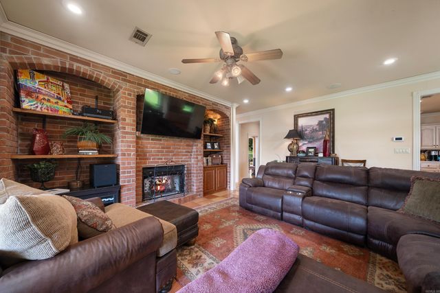 34 Stonegate Shores Drive, Hot Springs, AR 71913