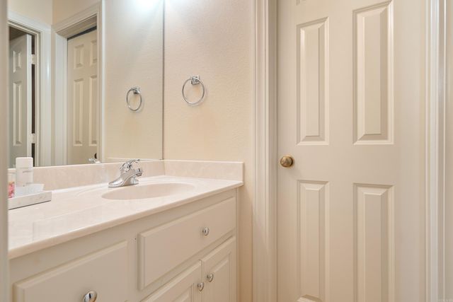 34 Stonegate Shores Drive, Hot Springs, AR 71913