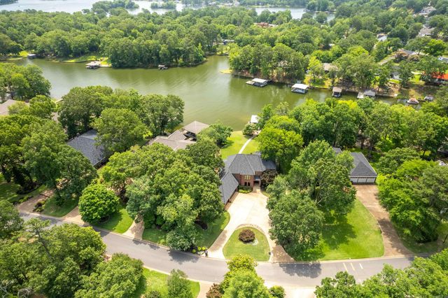 34 Stonegate Shores Drive, Hot Springs, AR 71913