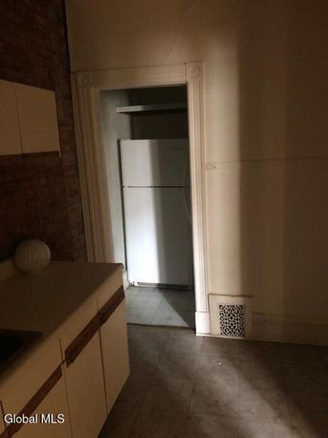 3 St Pauls Place, Troy, NY 12180