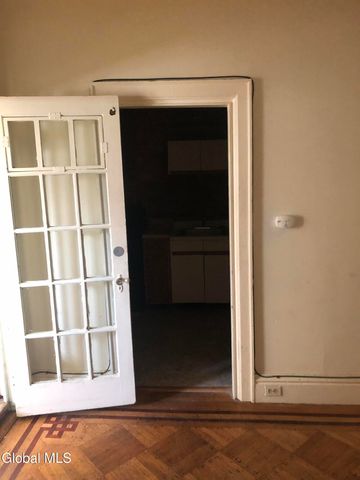 3 St Pauls Place, Troy, NY 12180