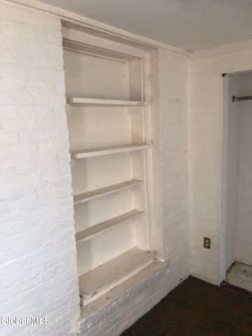 3 St Pauls Place, Troy, NY 12180