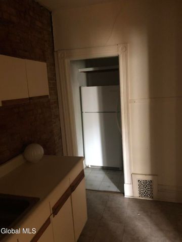 3 St Pauls Place, Troy, NY 12180