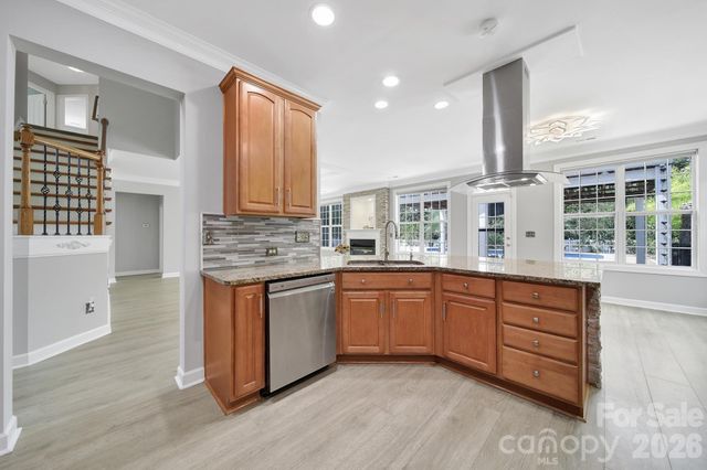 2210 Legacy Oak Drive, Waxhaw, NC 28173