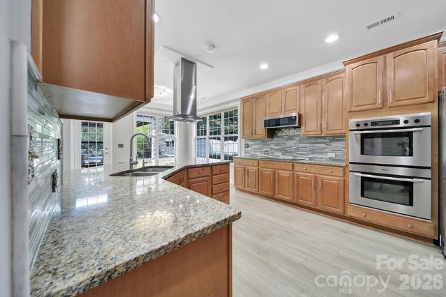 2210 Legacy Oak Drive, Waxhaw, NC 28173