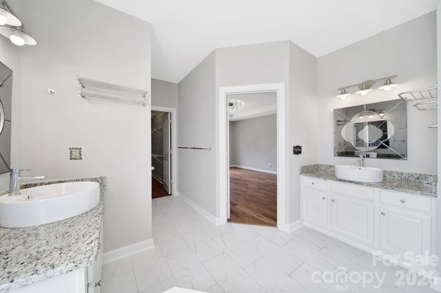 2210 Legacy Oak Drive, Waxhaw, NC 28173