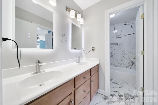 2210 Legacy Oak Drive, Waxhaw, NC 28173