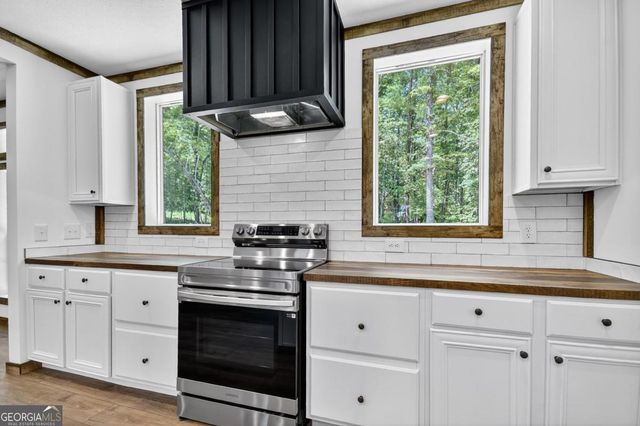 5668 Mobile Road, Blue Ridge, GA 30513