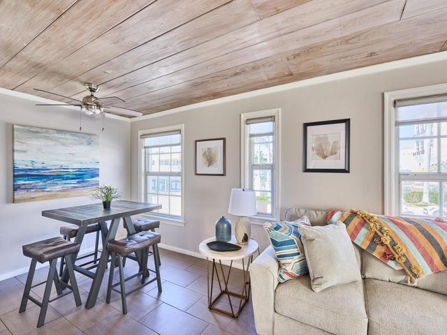 1214 E Atlantic Avenue E 1, Delray Beach, FL 33483