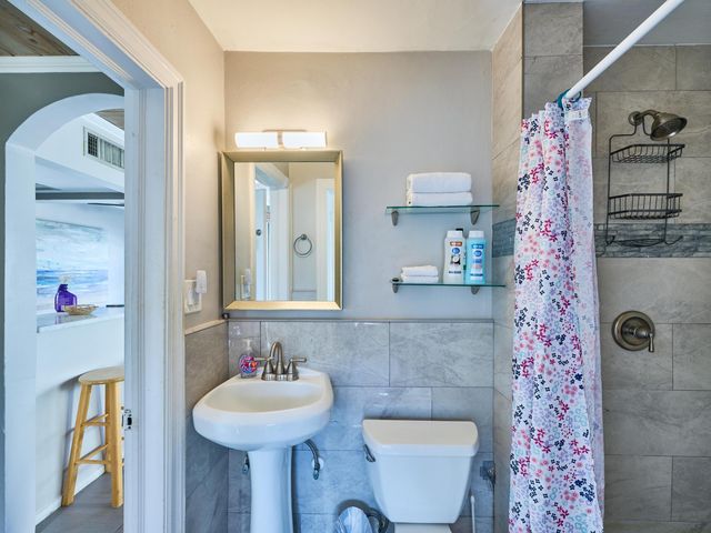 1214 E Atlantic Avenue E 1, Delray Beach, FL 33483