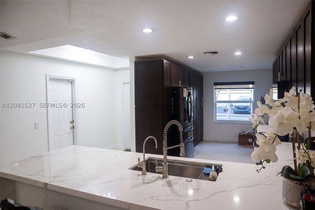 1575 Zenith Way 1575, Weston, FL 33327