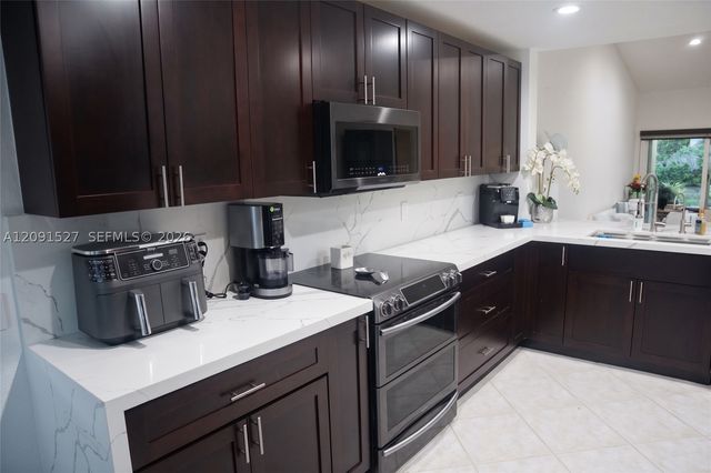 1575 Zenith Way 1575, Weston, FL 33327