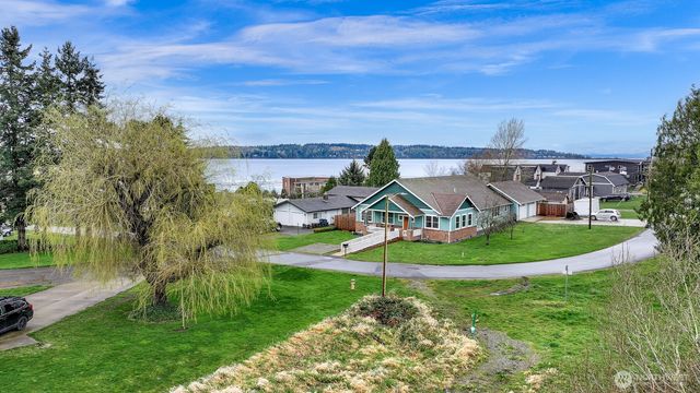 944 Georgia Street, Blaine, WA 98230