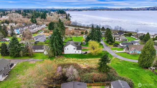 944 Georgia Street, Blaine, WA 98230