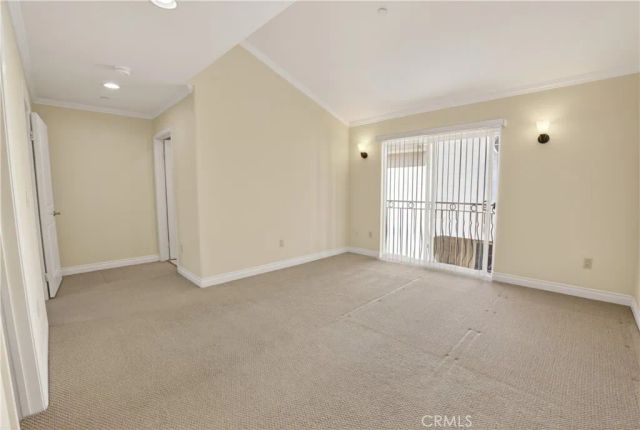 2307 Mira Vista 103, Montrose, CA 91020