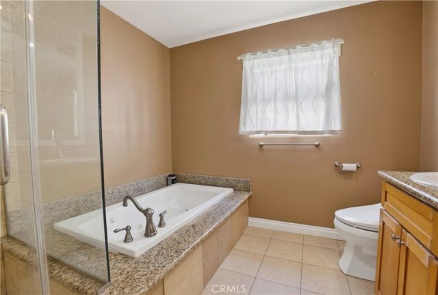 2307 Mira Vista 103, Montrose, CA 91020