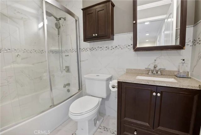 2307 Mira Vista 103, Montrose, CA 91020