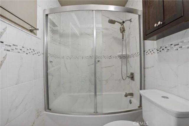 2307 Mira Vista 103, Montrose, CA 91020