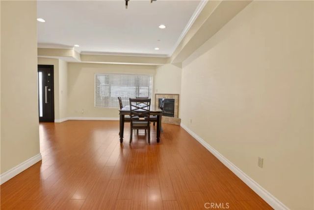 2307 Mira Vista 103, Montrose, CA 91020