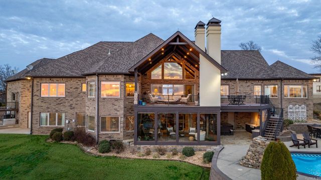 15716 Summit View Lane, North Little Rock, AR 72113