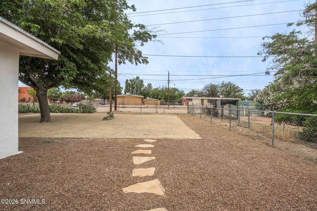 1740 Wade Street, Las Cruces, NM 88001