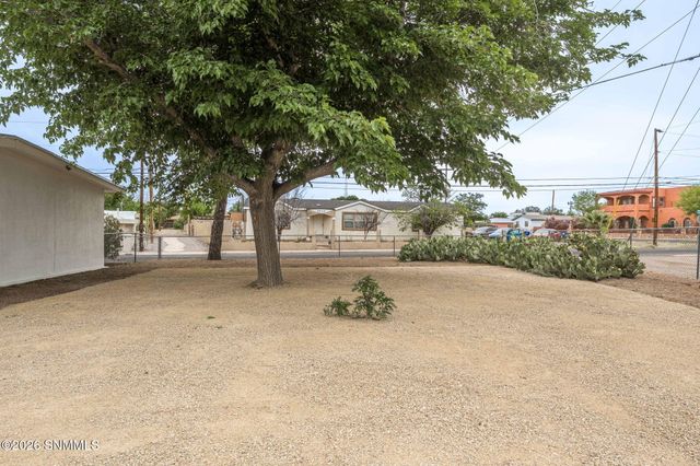 1740 Wade Street, Las Cruces, NM 88001