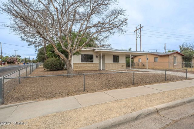 1740 Wade Street, Las Cruces, NM 88001