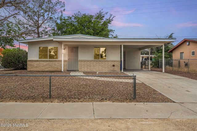 1740 Wade Street, Las Cruces, NM 88001