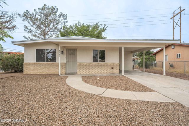 1740 Wade Street, Las Cruces, NM 88001