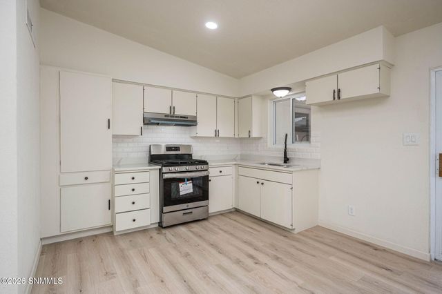 1740 Wade Street, Las Cruces, NM 88001