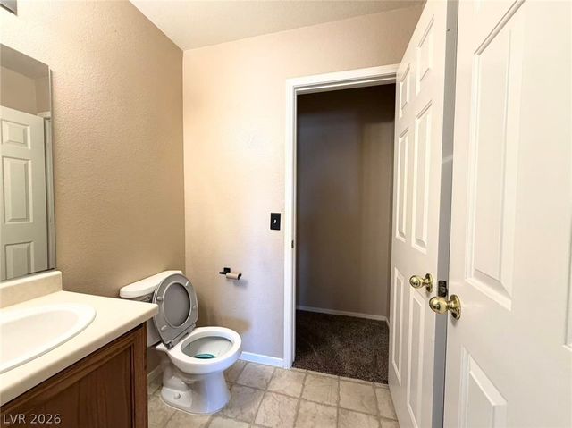 920 Hunters Ridge Way, North Las Vegas, NV 89032