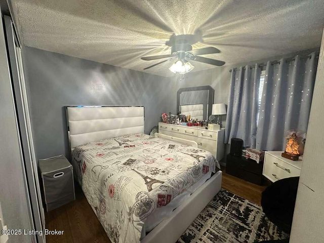 243 Saguaro Dr, Louisville, KY 40229