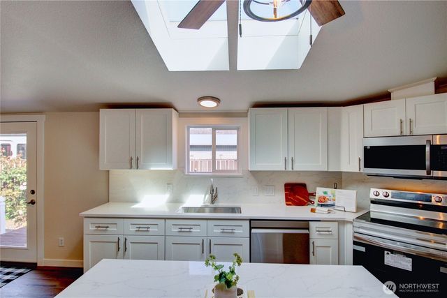 1115 Todd Place, Burlington, WA 98233