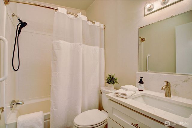 1115 Todd Place, Burlington, WA 98233
