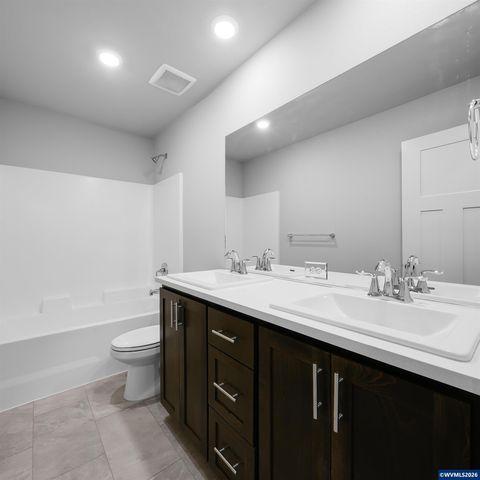 1402 Logan Pkw SE, Albany, OR 97322