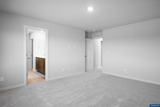 1402 Logan Pkw SE, Albany, OR 97322