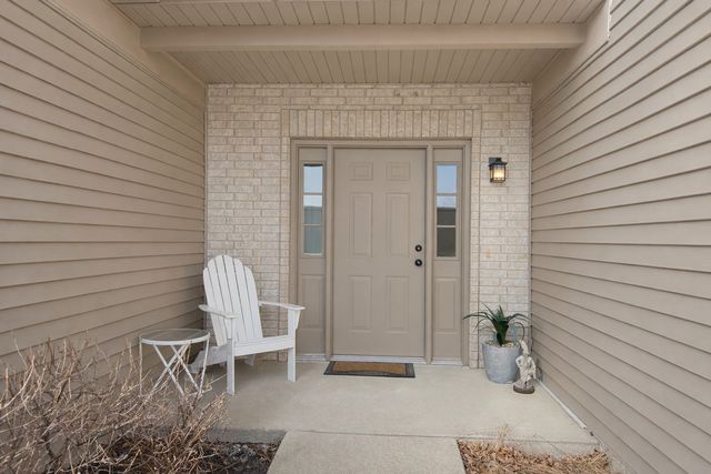 5293 Pebble Lane, Crystal Lake, IL 60012