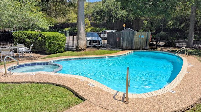 3839 Dry Creek DR 139, Austin, TX 78731